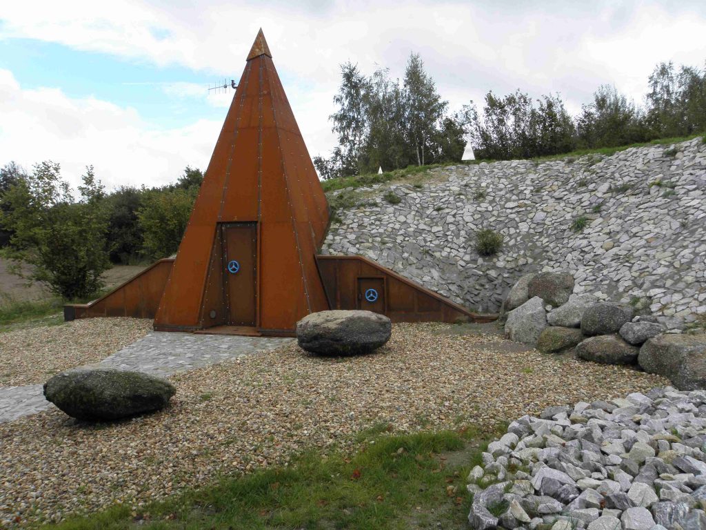 Vodojem CENTR — pyramida, stavba projektovaná atelierem PRATIS